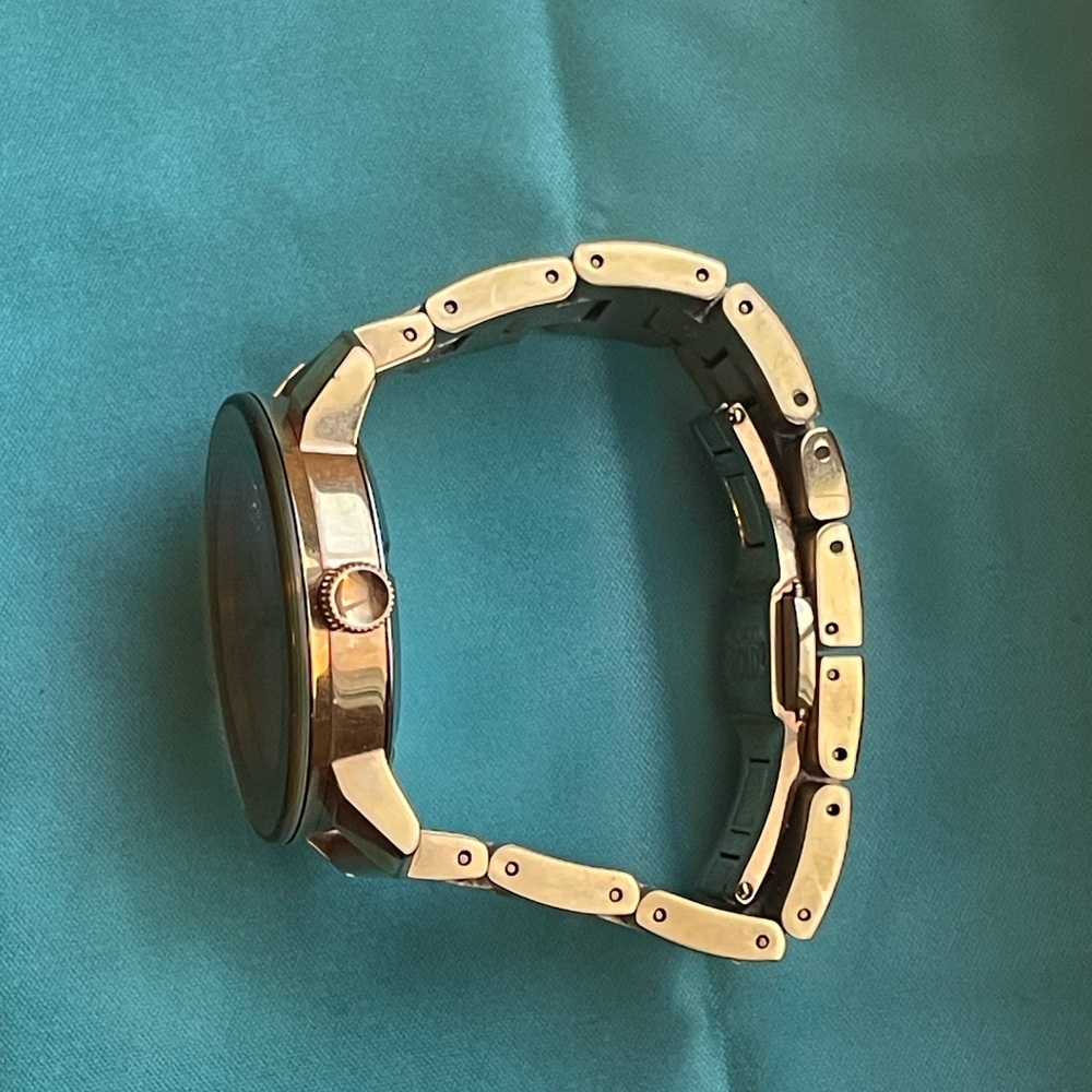 Movado bold rose gold watch - Picture 4 of 11